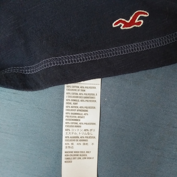 🚫SOLD!🚫Blue Hollister Tank Top - Picture 2 of 4